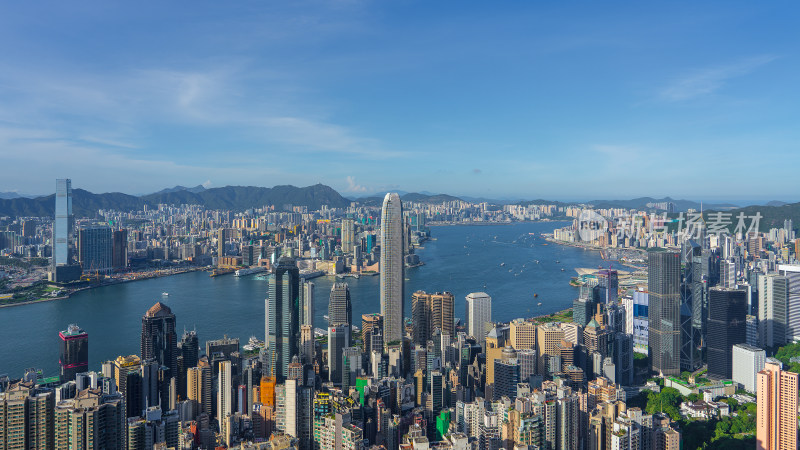 香港海洋及城市天际线白昼高视角