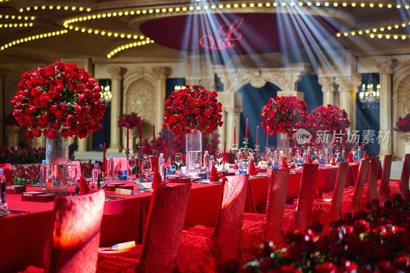 婚礼晚宴红色玫瑰主题