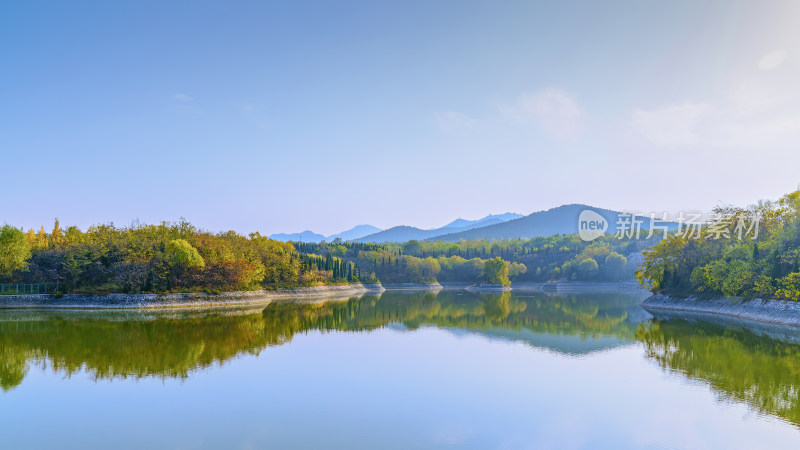 美丽山水湖景