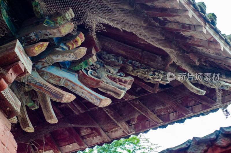 洛阳市白马寺古建筑屋脊局部特写