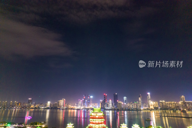 江西南昌滕王阁夜景航拍图