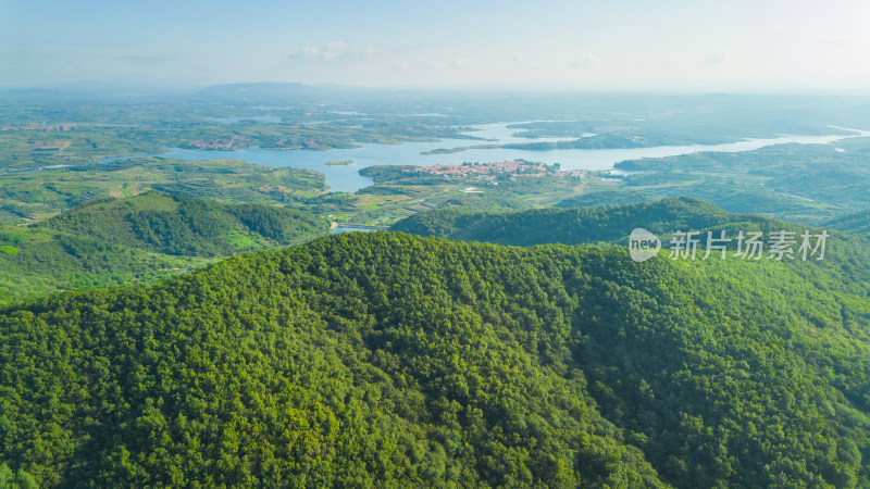 航拍视角青山绿水自然风景