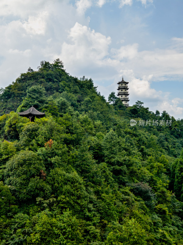 夏季白天贵州遵义市娄山关风光