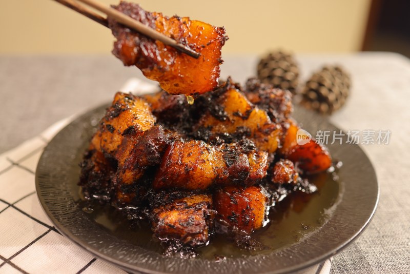 中国菜：梅干菜烧肉