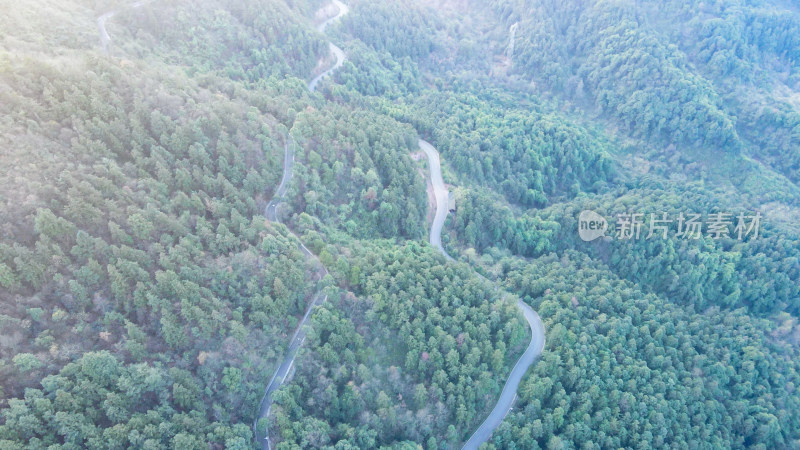 航拍蜿蜒盘山公路