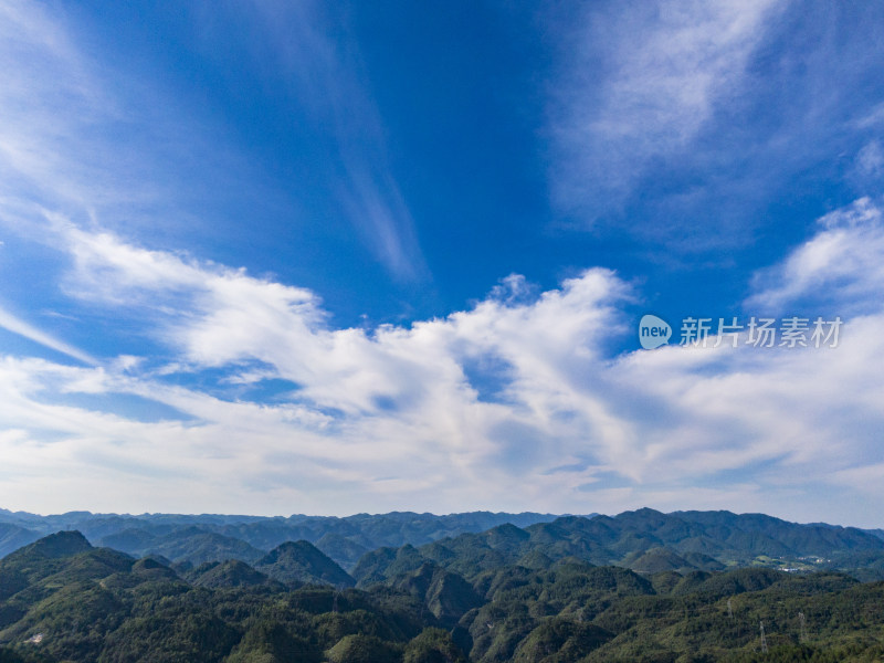 大自然山川蓝天白云天空航拍图