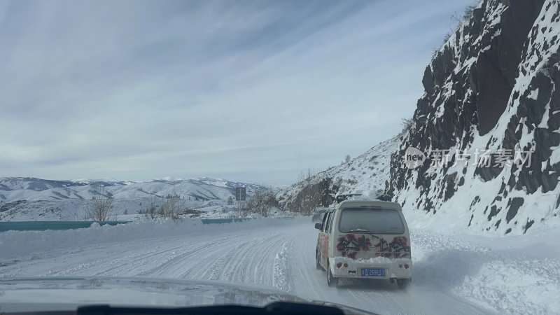 雪 雪地 新疆 雪路 驾驶 喀纳斯