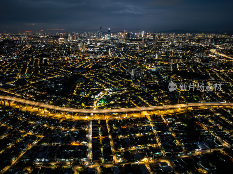 马来西亚吉隆坡莫迪卡石油双子塔日落夜景