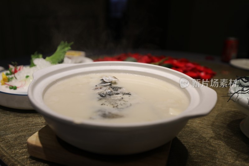 中国菜：鱼头汤