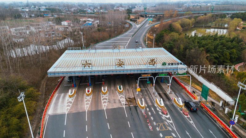 安徽六安西高速入口公路立交桥航拍全景