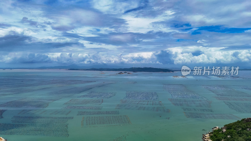 海上岛屿海岛大海海洋风光航拍图