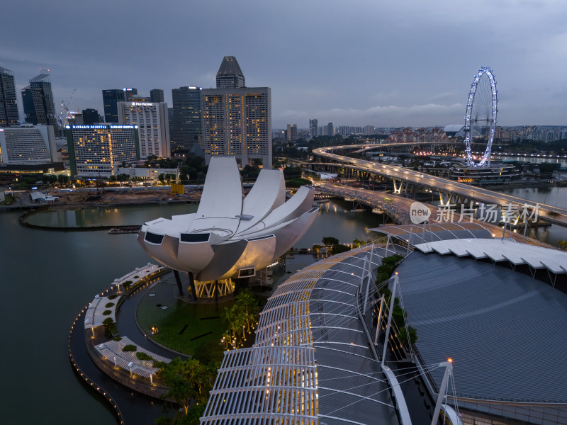 新加坡滨海湾金沙海滨奥林匹克蓝调夜景航拍