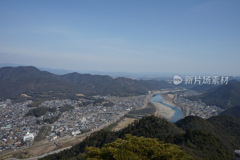 岐阜城观景台眺望长良川