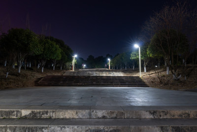 夜晚的台阶