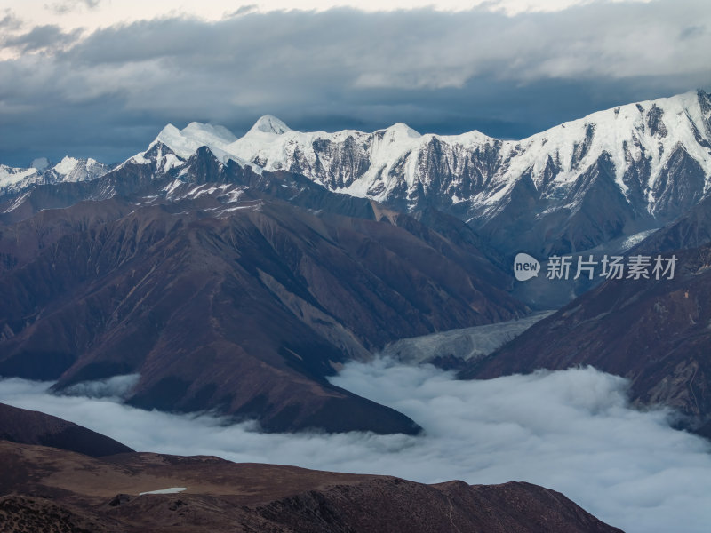 四川甘孜州子梅垭口云海贡嘎雪山高空航拍