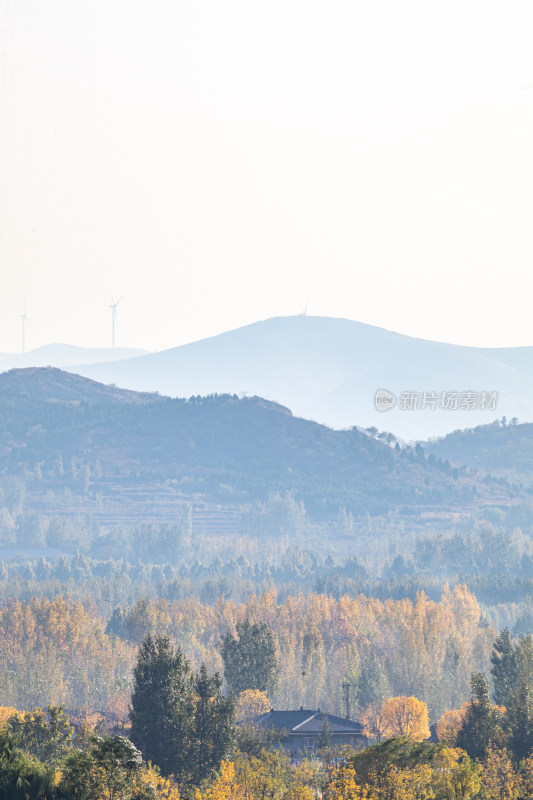 山东济宁邹城峄山风景区秋色风光自然景观