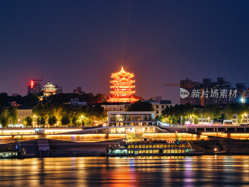 武汉地标黄鹤楼夜景