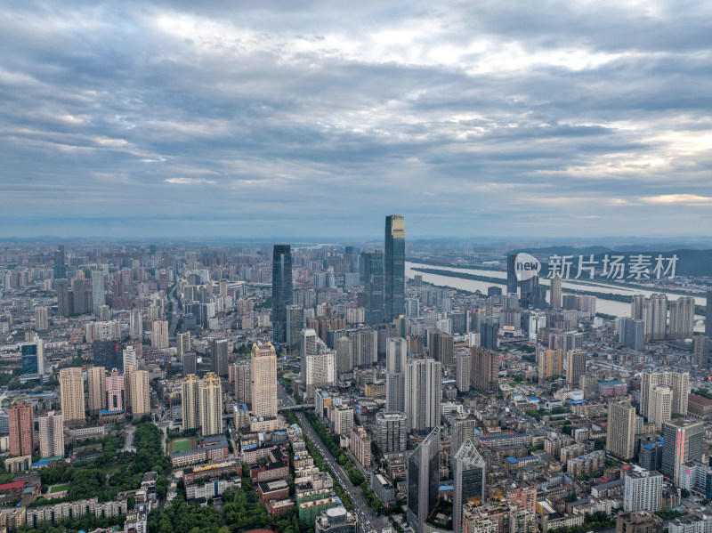 长沙市中心高楼航拍