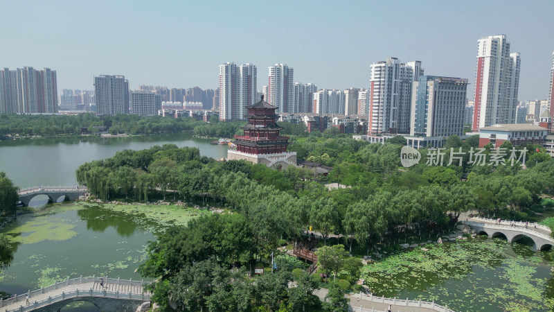 航拍山东济宁南池景区