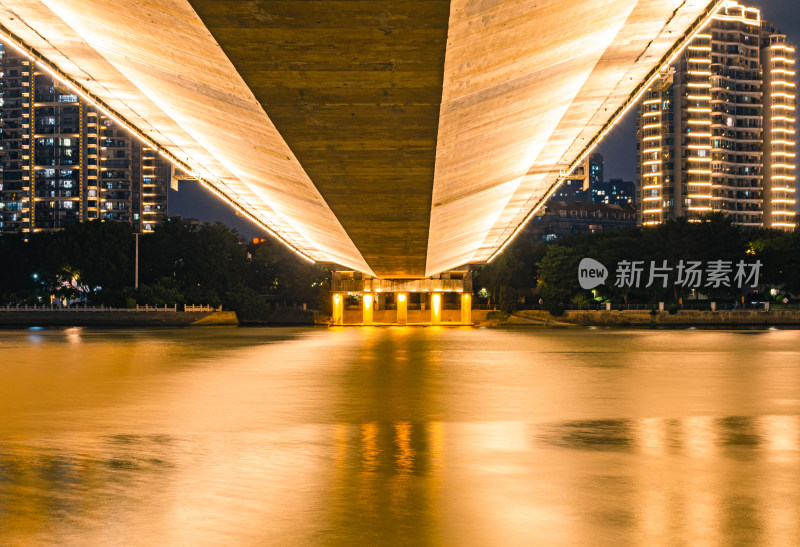 福建福州市的三县洲大桥桥下夜景