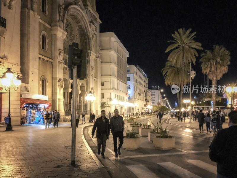 突尼斯街道夜景