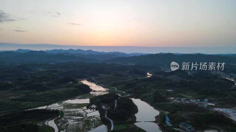 航拍山川日落晚霞夕阳