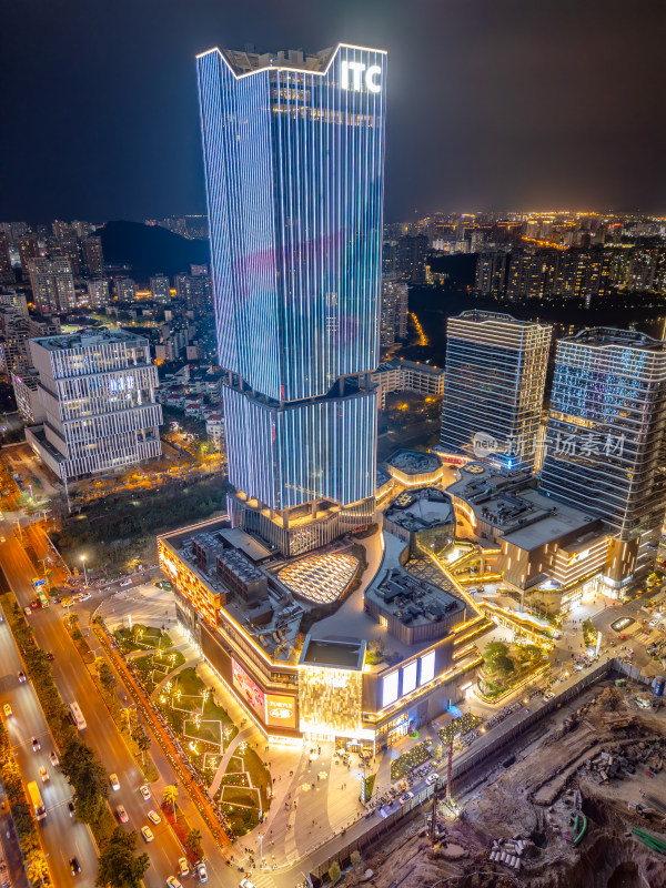 海南三亚迎宾路日落晚霞璀璨自贸港城市夜景