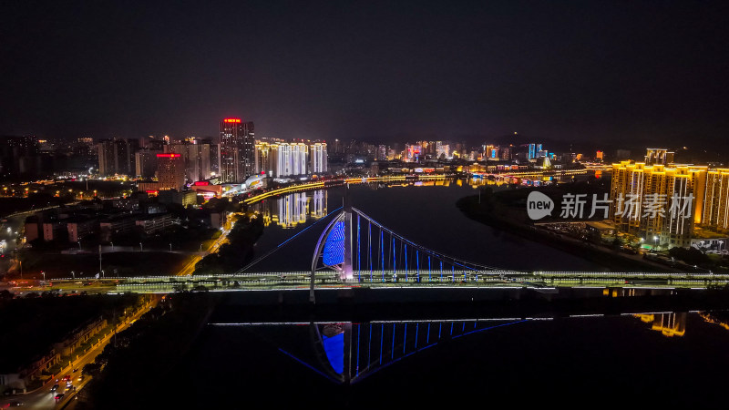 江西上饶信江两岸夜景灯光航拍图