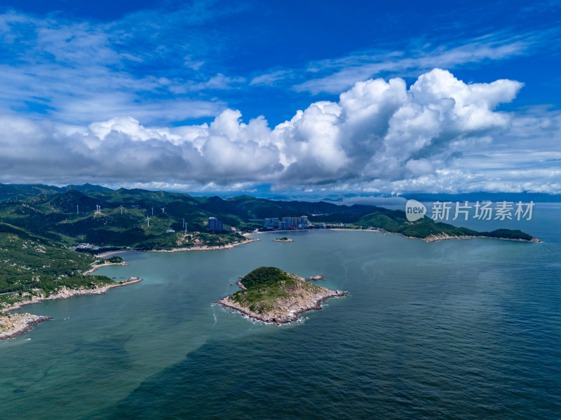 海上岛屿南澳岛航拍图