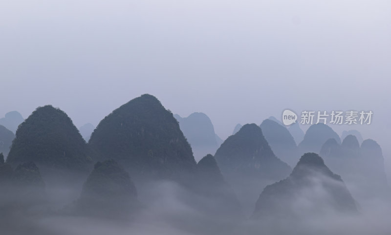 桂林鸟瞰图群山山巅清晨