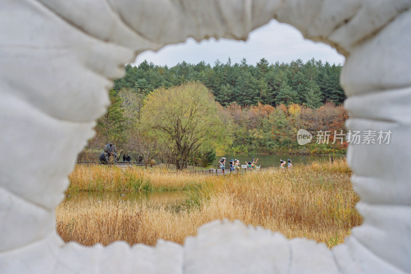 长白山，二道白河镇各个公园的秋天景色