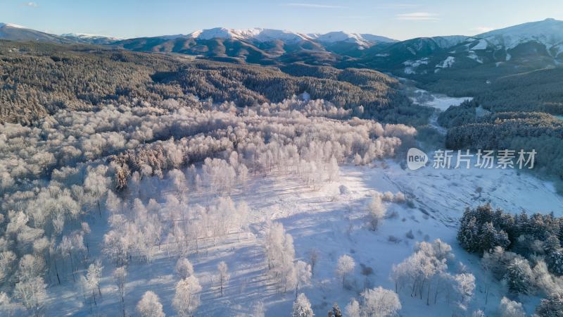 航拍雪山美景