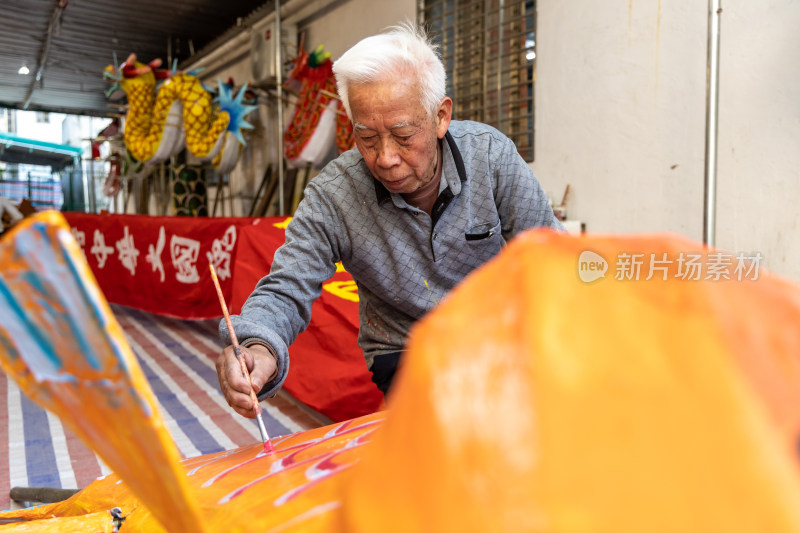 揭西五经富非遗鲤鱼灯制作