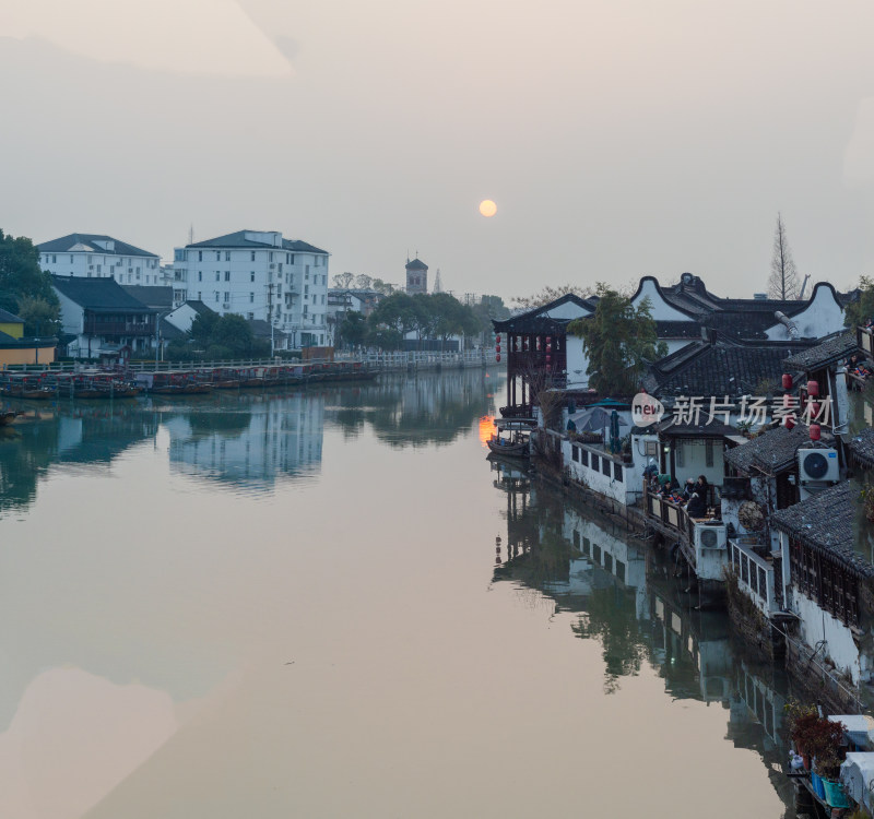 上海朱家角古镇夜景