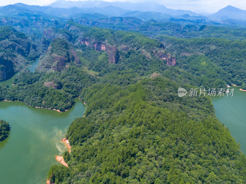 大好河山青山绿水大金湖航拍图