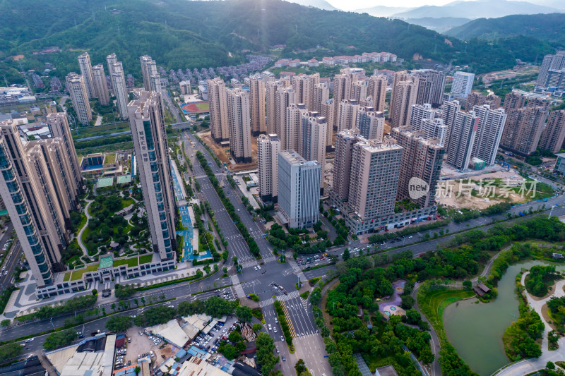 福建龙岩市政府周边建筑航拍摄影图