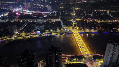 四川德阳绵阳河凯江路大桥夜景航拍图