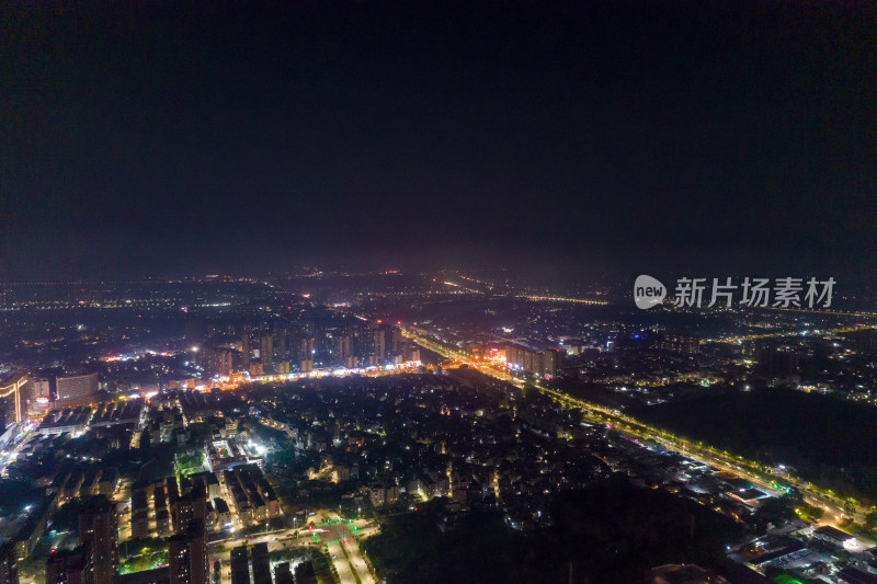 广东阳江城市夜景交通航拍摄影图