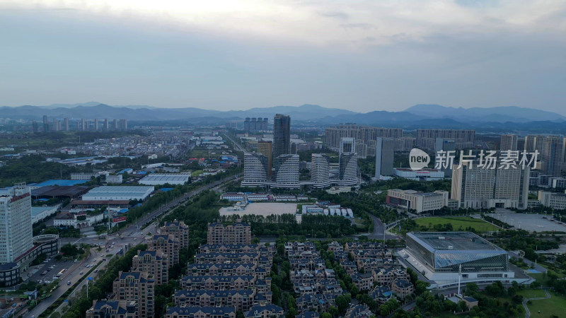 航拍江西萍乡城市天际线萍乡大景