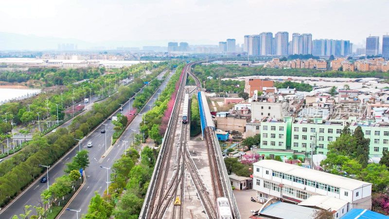 云南昆明城市交通航拍图