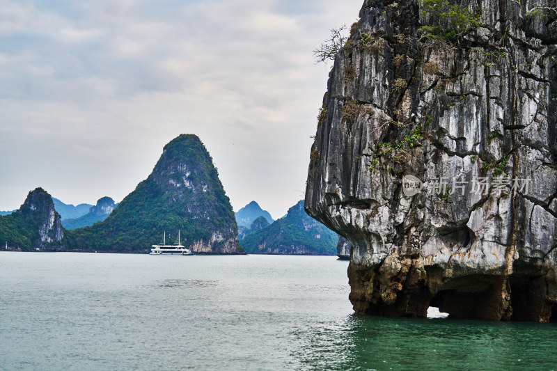 越南下龙湾自然美景