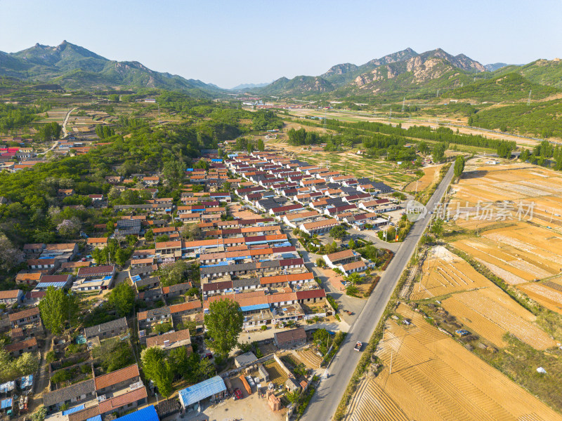 航拍山东省日照市五莲县美丽乡村鲁东南丘陵