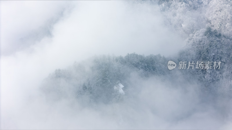 太行山余脉白云山冬季雪景冰挂雾凇实拍