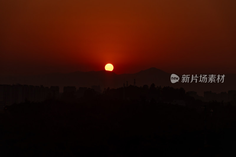 日落 晚霞 城市剪影