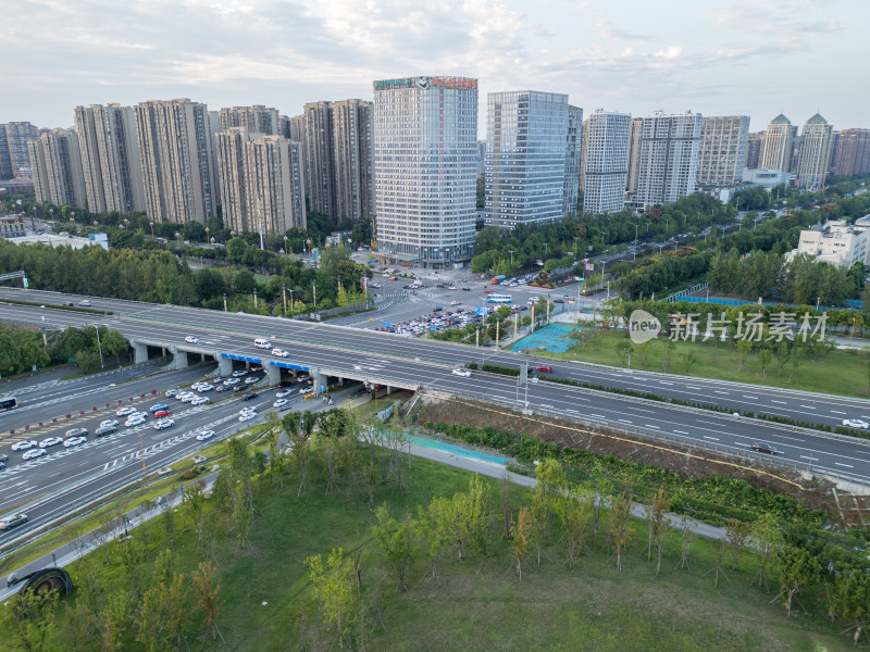 航拍四川成都郫都区城市建筑 交通 高速公路