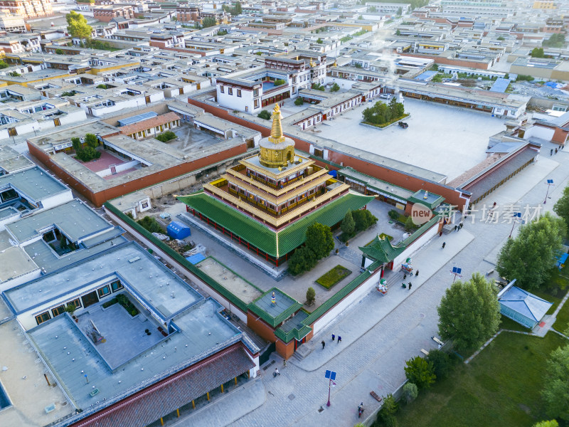 甘肃甘南州拉不楞寺镇景区贡唐宝塔航拍