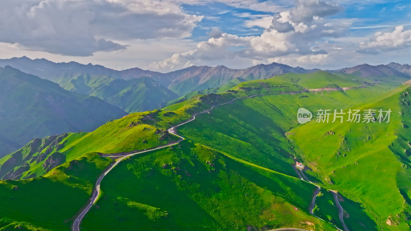 新疆天山山脉独库公路航拍