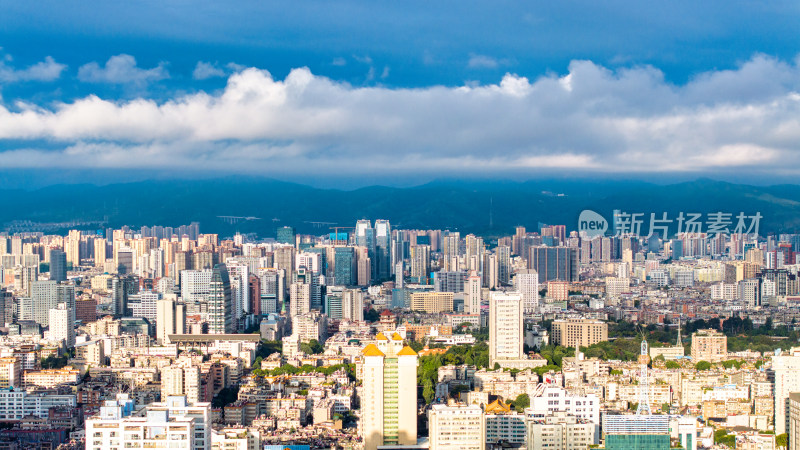 云南昆明主城区高楼清晨航拍