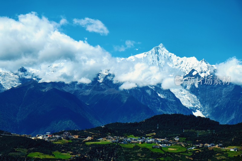 云南香格里拉高山风景