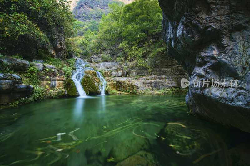 河南焦作云台山旅游景区瀑布溪流自然风光